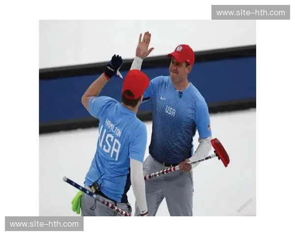 集锦冰壶：寒光中的艺术与速度